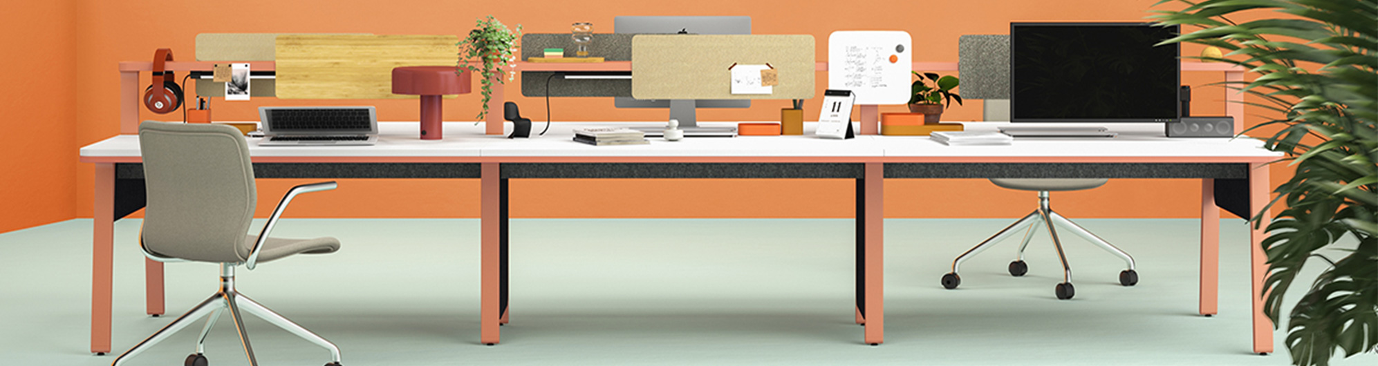  Desk-table-banner