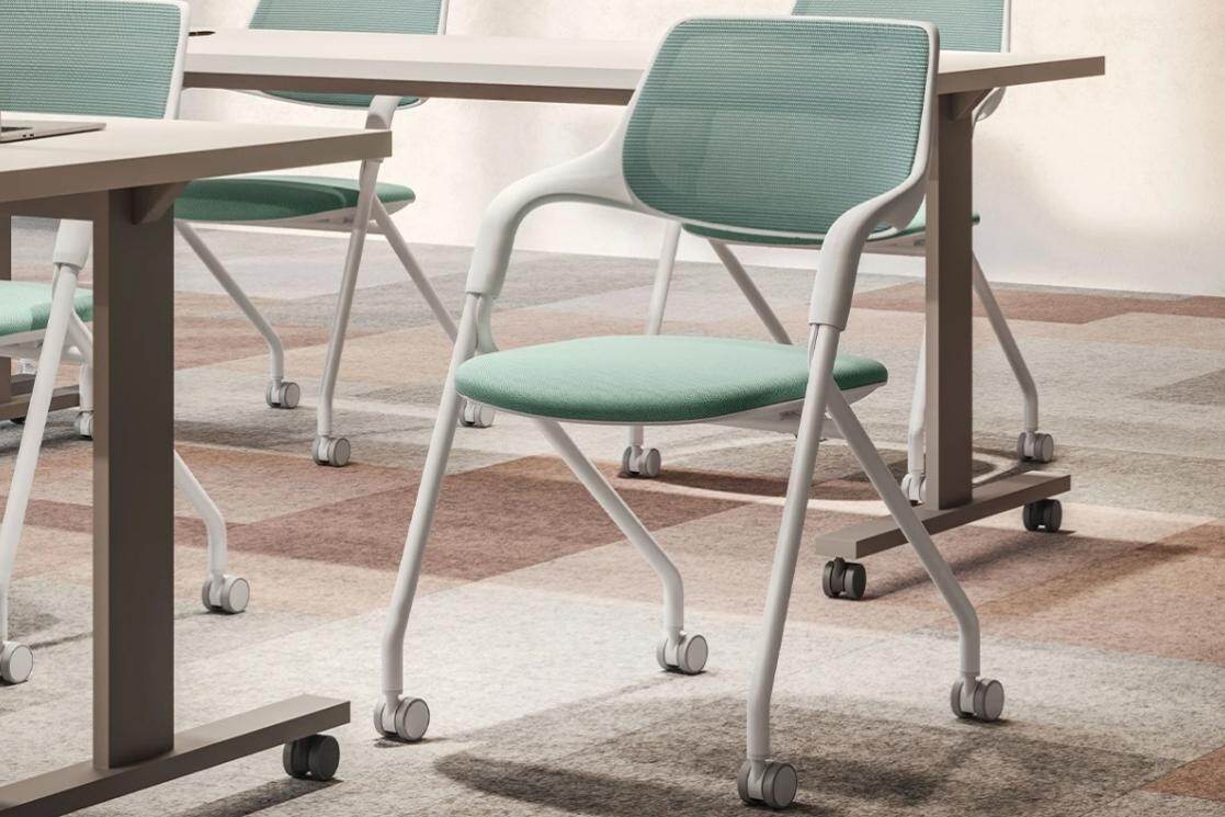 Silla de aprendizaje Vela, silla de entrenamiento verde y blanca