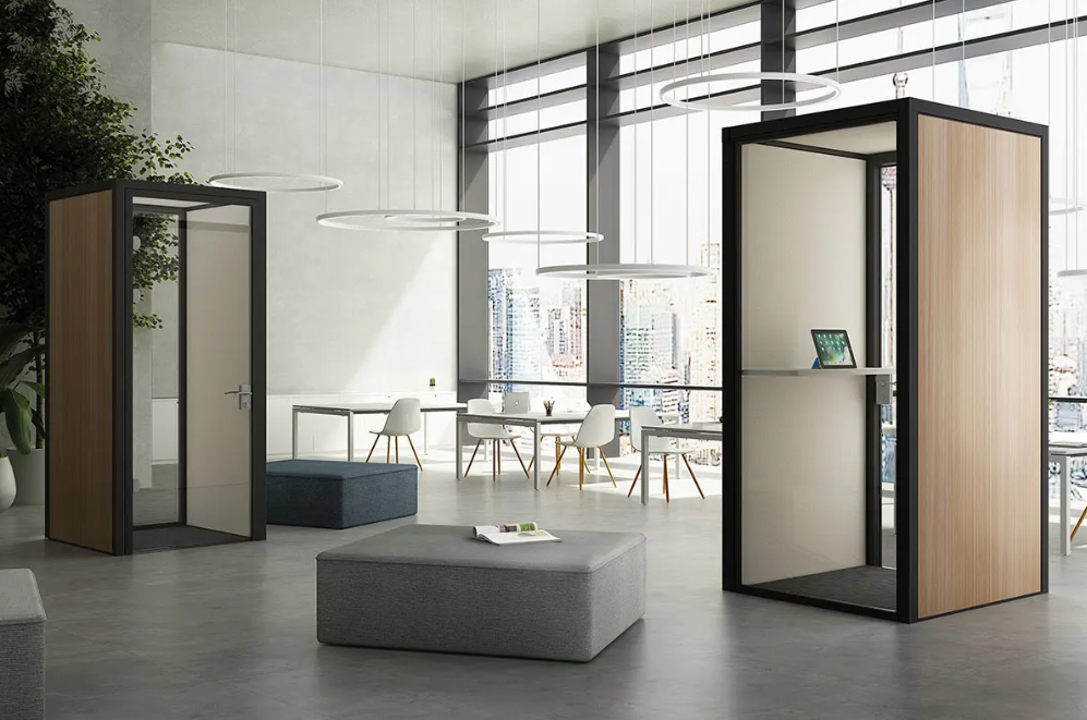 Cabina con 60 paneles de vidrio de mwworkstation