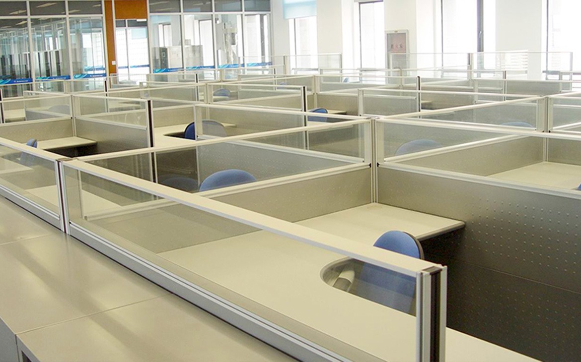 estaci&oacute;n de trabajo de oficina